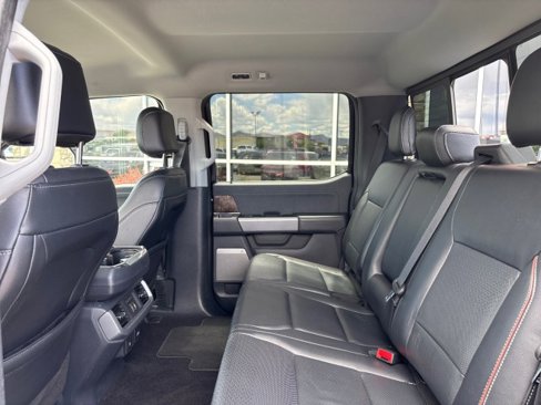 Used 2022 Ford F150 Lariat w/ Equipment Group 502A High image 29