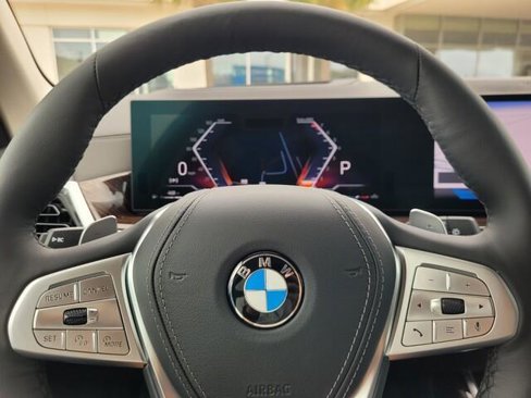 New 2026 BMW X7 xDrive40i w/ Executive Package image 17