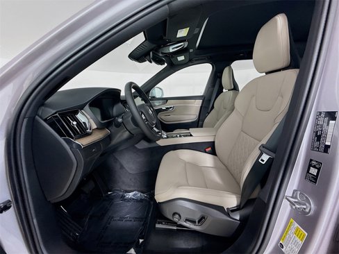 New 2026 Volvo XC90 B6 Plus w/ Protection Package Premier image 22