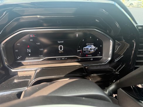 Used 2024 GMC Sierra 1500 Elevation image 11