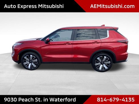 New 2025 Mitsubishi Outlander SE image 4