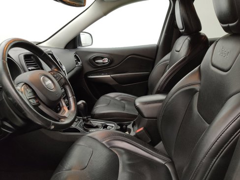 Used 2020 Jeep Cherokee Limited image 17