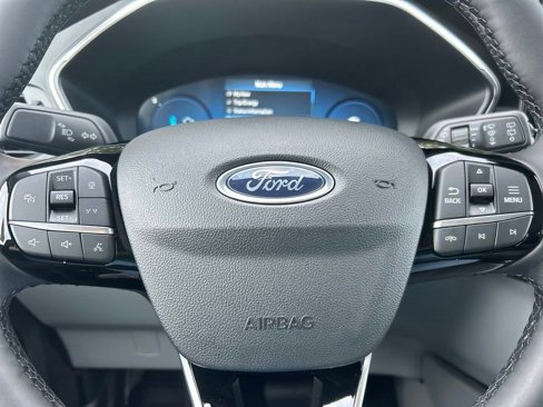 New 2024 Ford Escape SE w/ PHEV Premium Package image 17