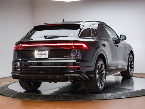 New 2025 Audi Q8 Prestige image 8