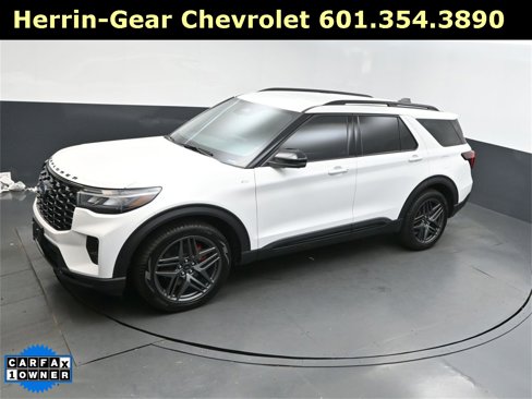 Used 2025 Ford Explorer ST-Line w/ Premium Package image 33