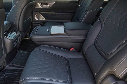 New 2026 INFINITI QX80 Autograph w/ Premium Cargo Package image 26