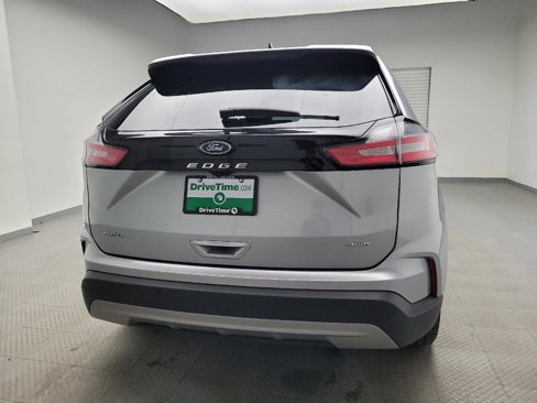 Used 2024 Ford Edge SEL image 7