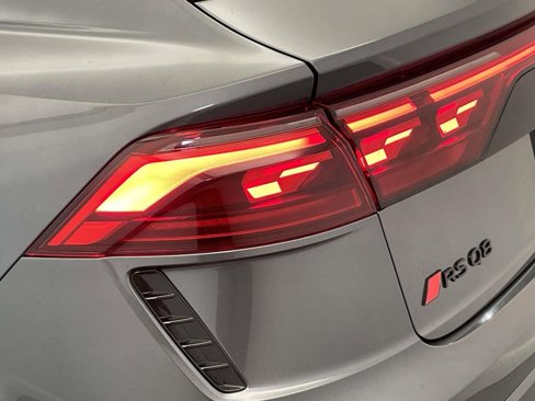 New 2025 Audi RS Q8 performance image 16
