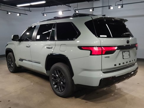 New 2026 Toyota Sequoia Platinum image 5