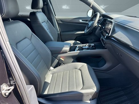 New 2026 Volkswagen Atlas Cross Sport SEL R-Line image 18