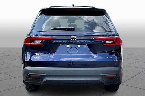 New 2025 Toyota Grand Highlander AWD image 4