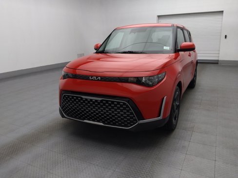 Used 2023 Kia Soul EX image 15