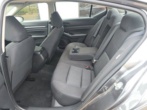 Used 2023 Nissan Altima 2.5 SV image 11