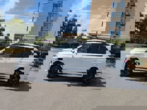 New 2026 BMW X7 xDrive40i w/ M Sport Package image 6