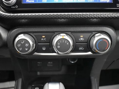 Used 2024 Nissan Kicks SV image 32