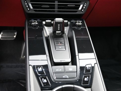 Certified 2024 Porsche 911 Carrera GTS image 7
