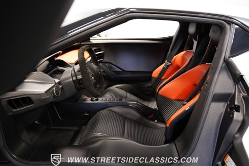 Used 2017 Ford GT image 40