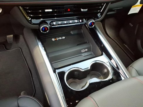 New 2026 Chevrolet Suburban RST w/ Advanced Technology Package image 22