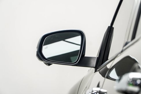 Used 2025 Toyota Tacoma Limited image 14