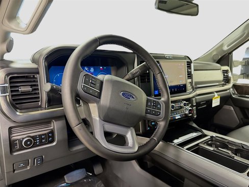 New 2025 Ford F250 Lariat w/ Chrome Package image 9