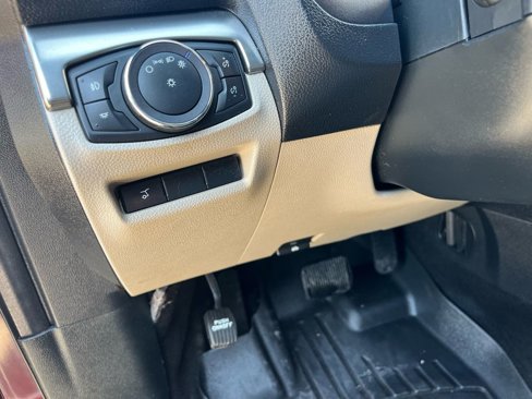 Used 2019 Ford Explorer XLT w/ Equipment Group 201A image 15