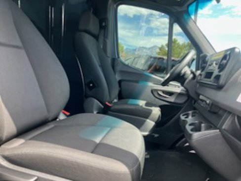 Used 2019 Mercedes-Benz Sprinter 144 image 7