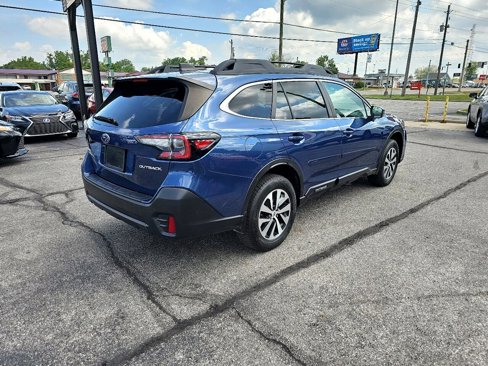 Used 2020 Subaru Outback Premium image 6