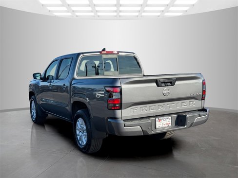 Used 2022 Nissan Frontier SV w/ Technology Package image 5