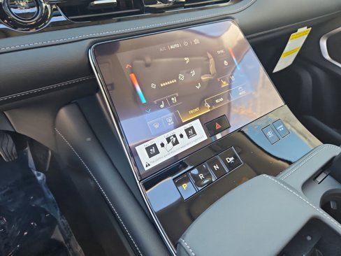 New 2025 INFINITI QX80 Luxe image 18