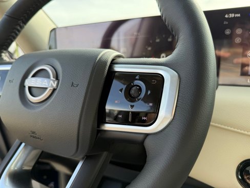 New 2025 Nissan Armada Platinum image 18