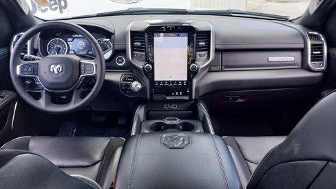 Used 2025 RAM 1500 Laramie image 12