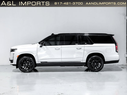 Used 2023 Cadillac Escalade ESV Sport Platinum w/ LPO, ONYX Package image 3