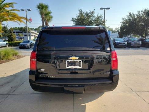 Used 2018 Chevrolet Suburban LT image 5