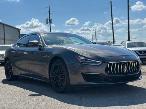 Used 2018 Maserati Ghibli GranLusso image 9