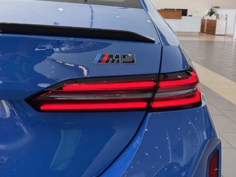 New 2026 BMW M5 w/ Carbon Package image 6