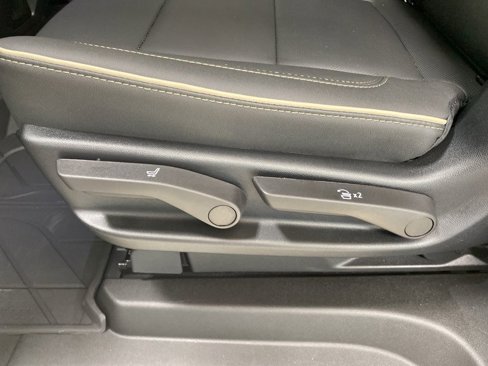New 2026 Chevrolet Suburban Premier w/ Sun And Tow Package image 34