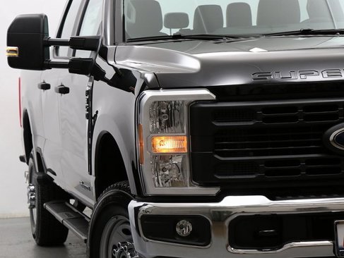 New 2026 Ford F350 XL image 4