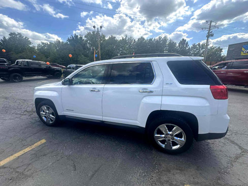 Used 2015 GMC Terrain SLT w/ Chrome Edition image 2
