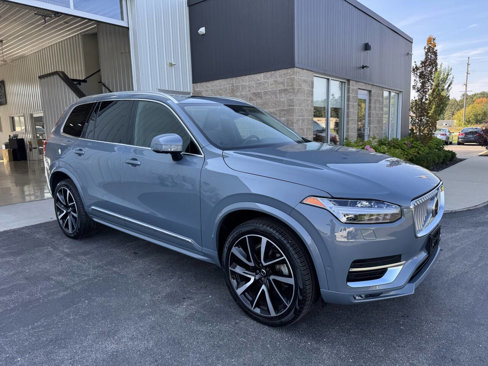 Used 2023 Volvo XC90 B6 Plus w/ Protection Package image 32