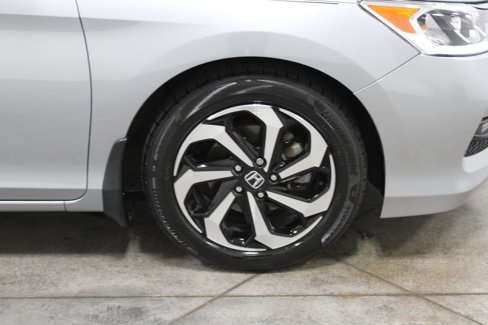 Used 2017 Honda Accord EX-L image 43