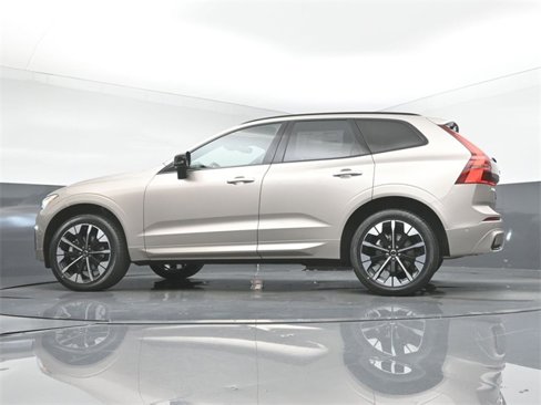New 2026 Volvo XC60 B5 Plus w/ Protection Package Premier image 41