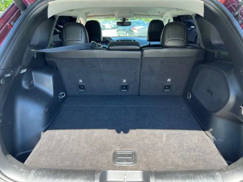 Used 2019 Jeep Cherokee Limited image 21