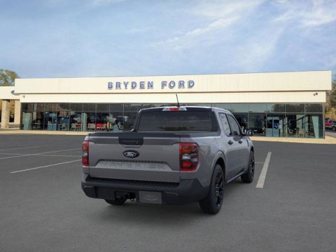 New 2025 Ford Maverick XLT w/ XLT Luxury Package image 8