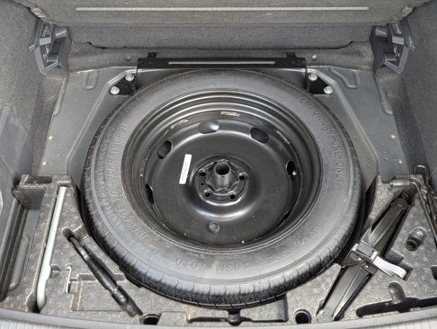 Used 2022 Volkswagen Tiguan S image 32