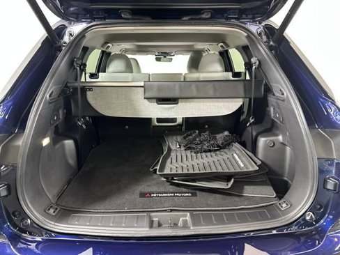 Used 2025 Mitsubishi Outlander SE image 26