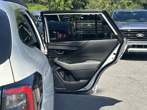 Used 2020 Subaru Outback Onyx Edition XT image 29