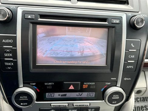 Used 2014 Toyota Camry SE image 29