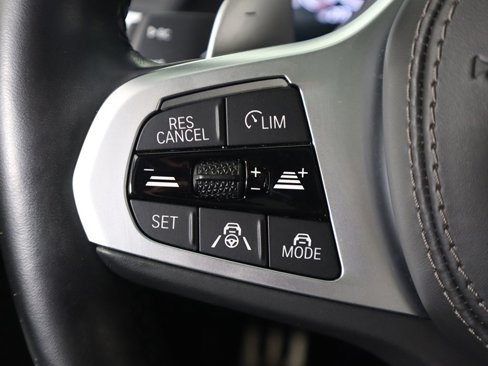 Used 2022 BMW X7 M50i image 51