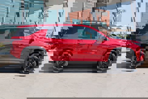 New 2026 Chevrolet Traverse LT w/ Midnight/Sport Edition image 3