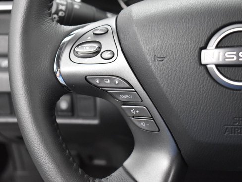 Used 2024 Nissan Murano SV w/ SV Midnight Edition Package image 17
